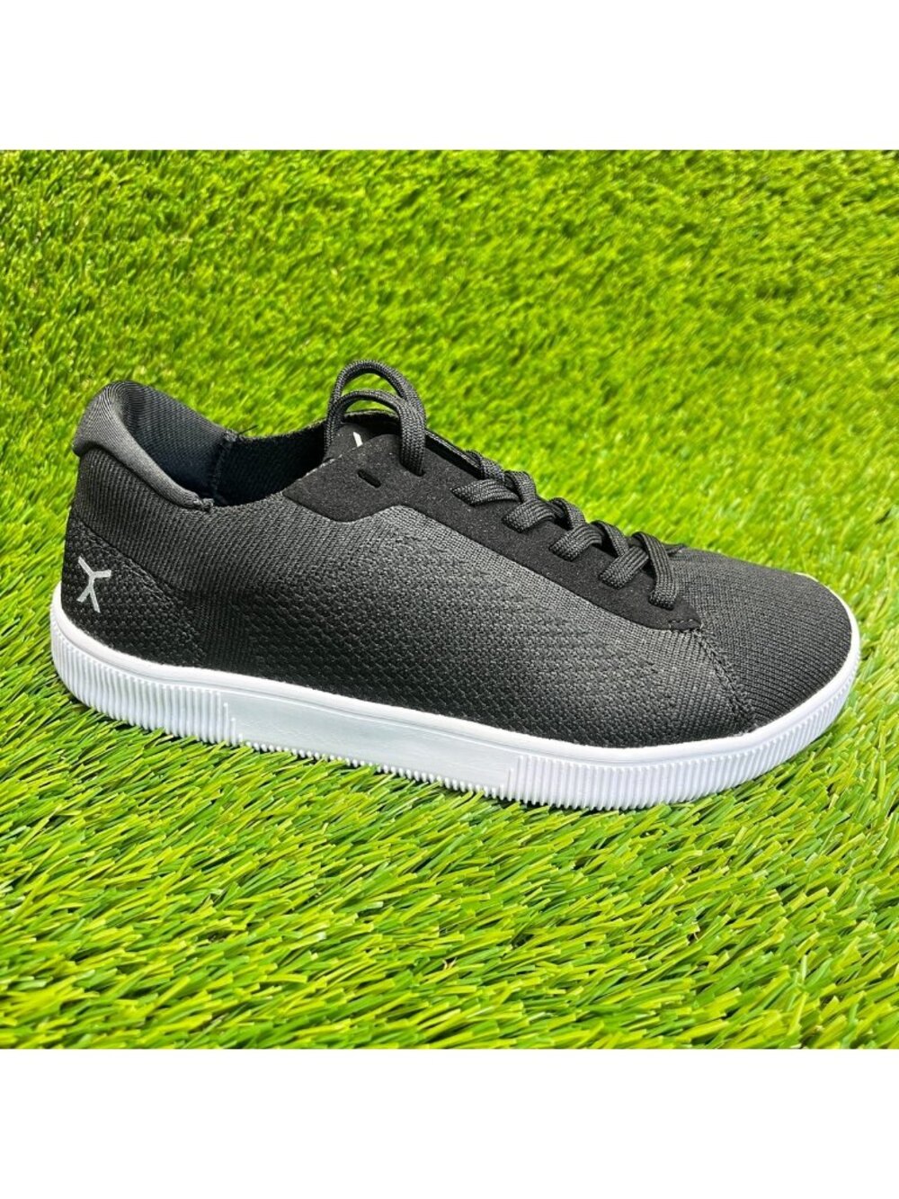 Flux Adapt Trainer Black White Womens Size 6 Barefoot Minimal Running Shoes